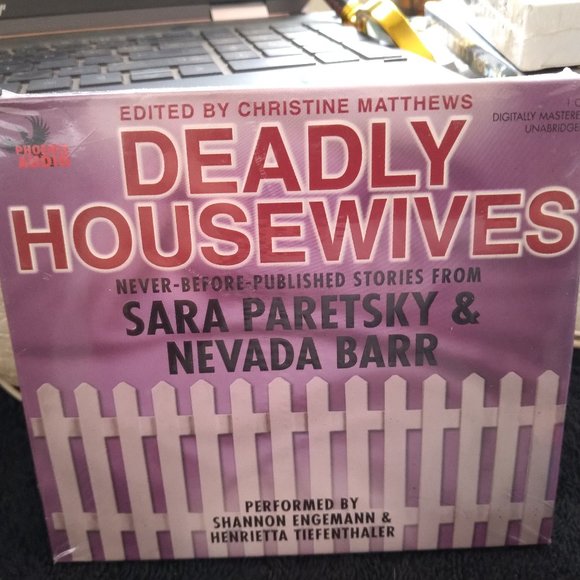Deadly Housewives and train wreck bundle unbridged audio books. - Picture 1 of 4